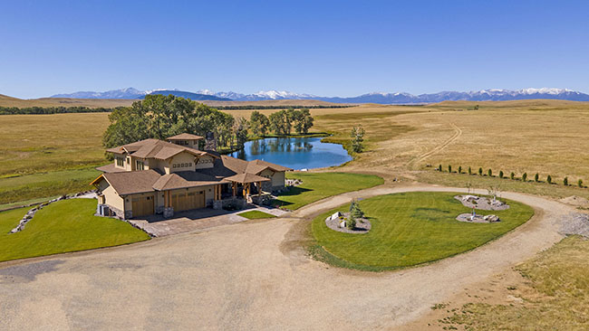 Custom Home Pond Mountain Views Moonshine Road